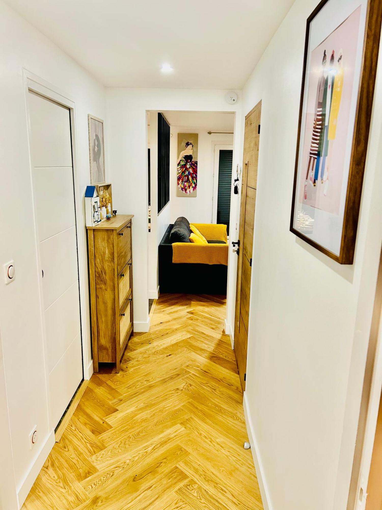 An Exceptional Apartment, 20 Min Paris, 10 Min Orly Airport, 30 Min Disney, 25 Min Versailles, Parking Free * Antony