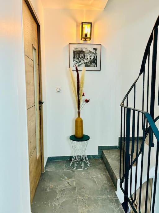 An Exceptional Apartment, 20 Min Paris, 10 Min Orly Airport, 30 Min Disney, 25 Min Versailles, Parking Free
