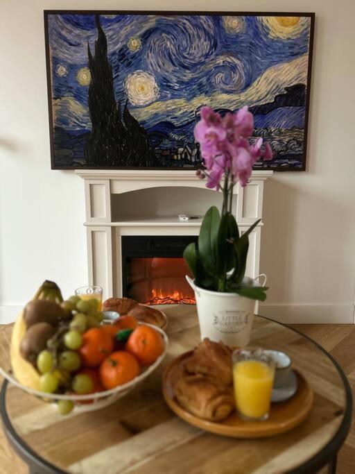 An Exceptional Apartment, 20 Min Paris, 10 Min Orly Airport, 30 Min Disney, 25 Min Versailles, Parking Free Apartment *