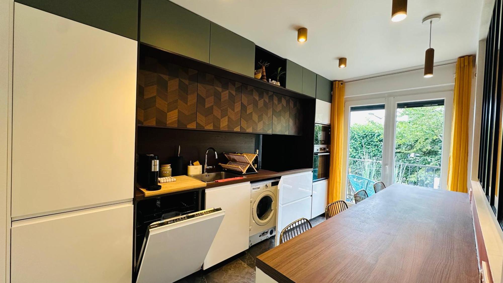 An Exceptional Apartment, 20 Min Paris, 10 Min Orly Airport, 30 Min Disney, 25 Min Versailles, Parking Free Antony