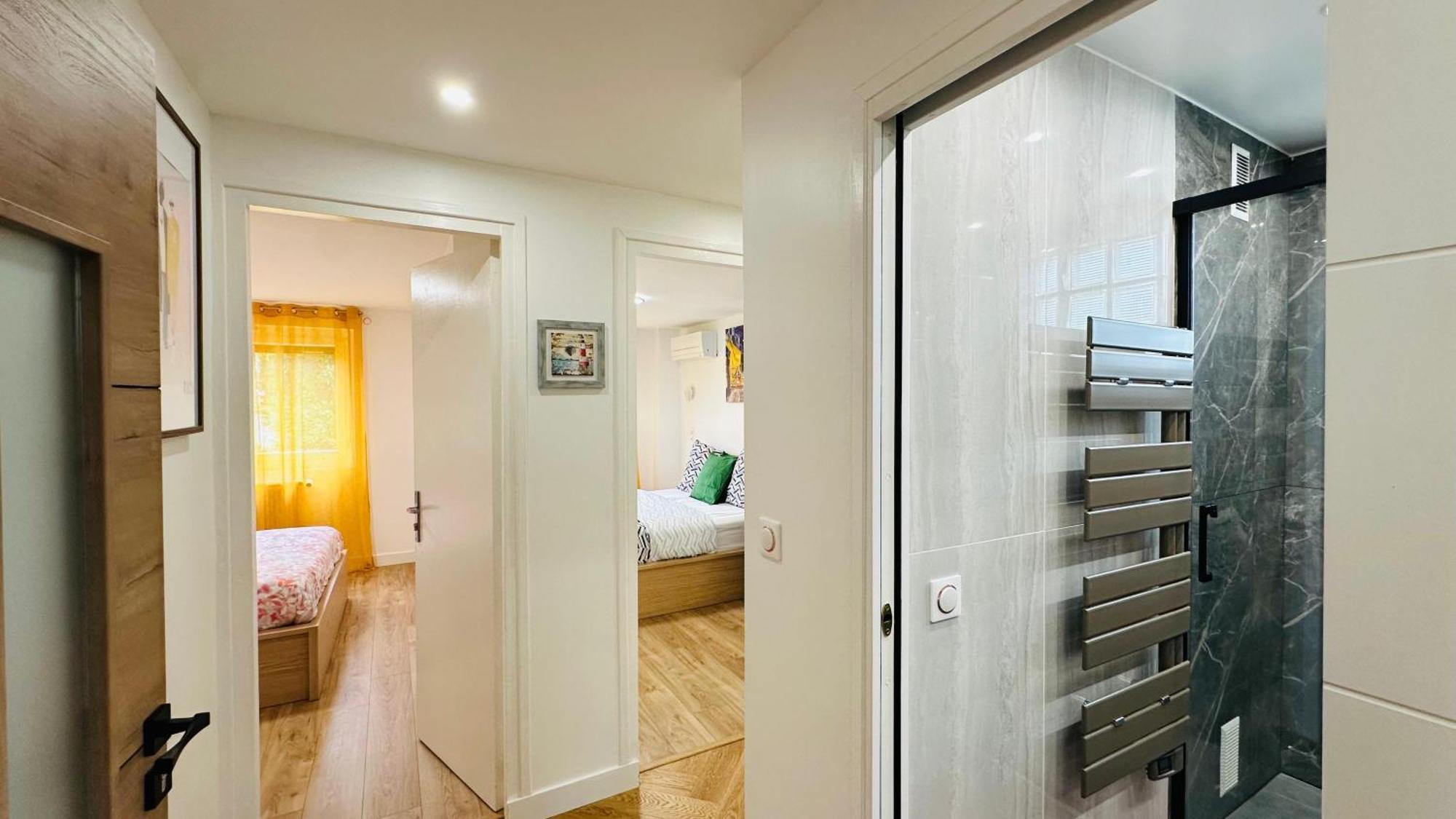An Exceptional Apartment, 20 Min Paris, 10 Min Orly Airport, 30 Min Disney, 25 Min Versailles, Parking Free Apartment Antony